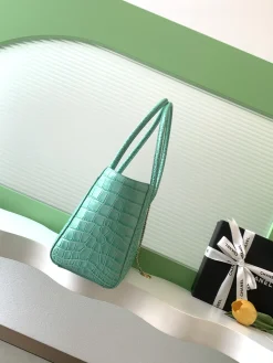 Alternative view of CHANEL Totes Bags Embossed Leather (Mint Green-Gold) 20X39X13CM I00202608070666