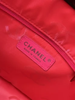 Alternative view of CHANEL Totes Bags Leather (Black-White) 32X25X15CM G40202608071679