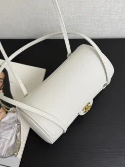 Alternative view of CHANEL Trend Bags Calfskin Leather (White-Gold) 20X10X10CM I50202608071565