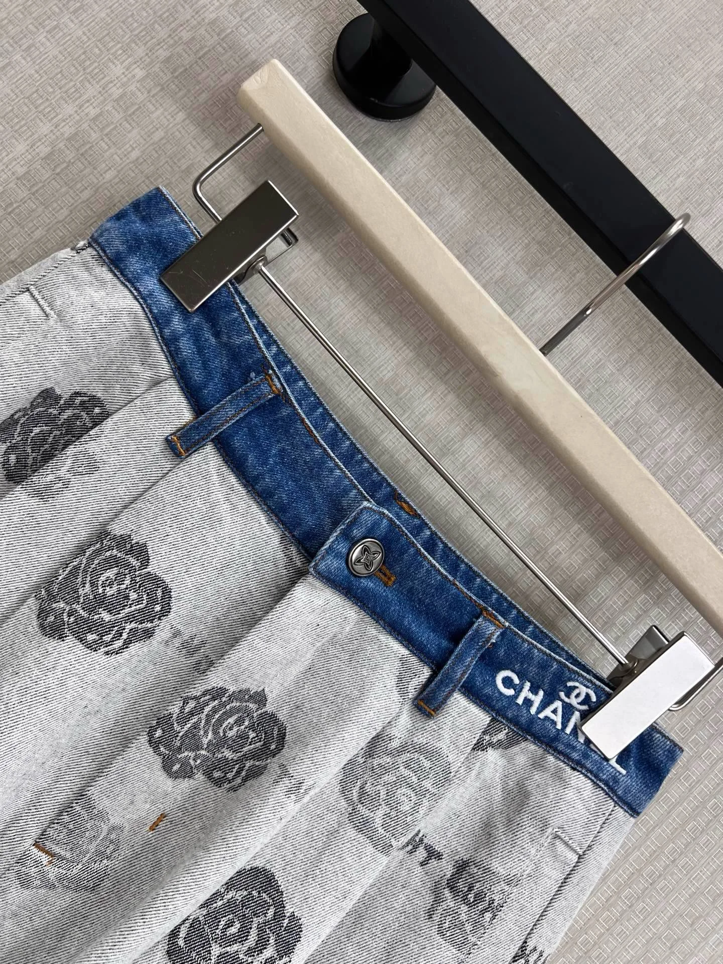CHANEL Trousers Jacquard Cotton S-L B55202608042235 - Image 3