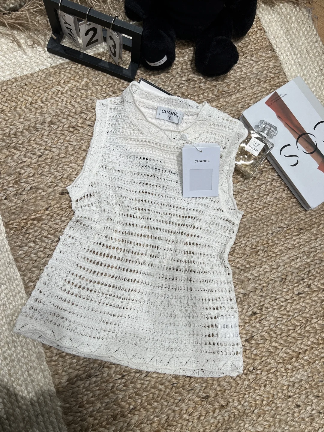 CHANEL Vests Beaded Knit S-M-L B20202608042544
