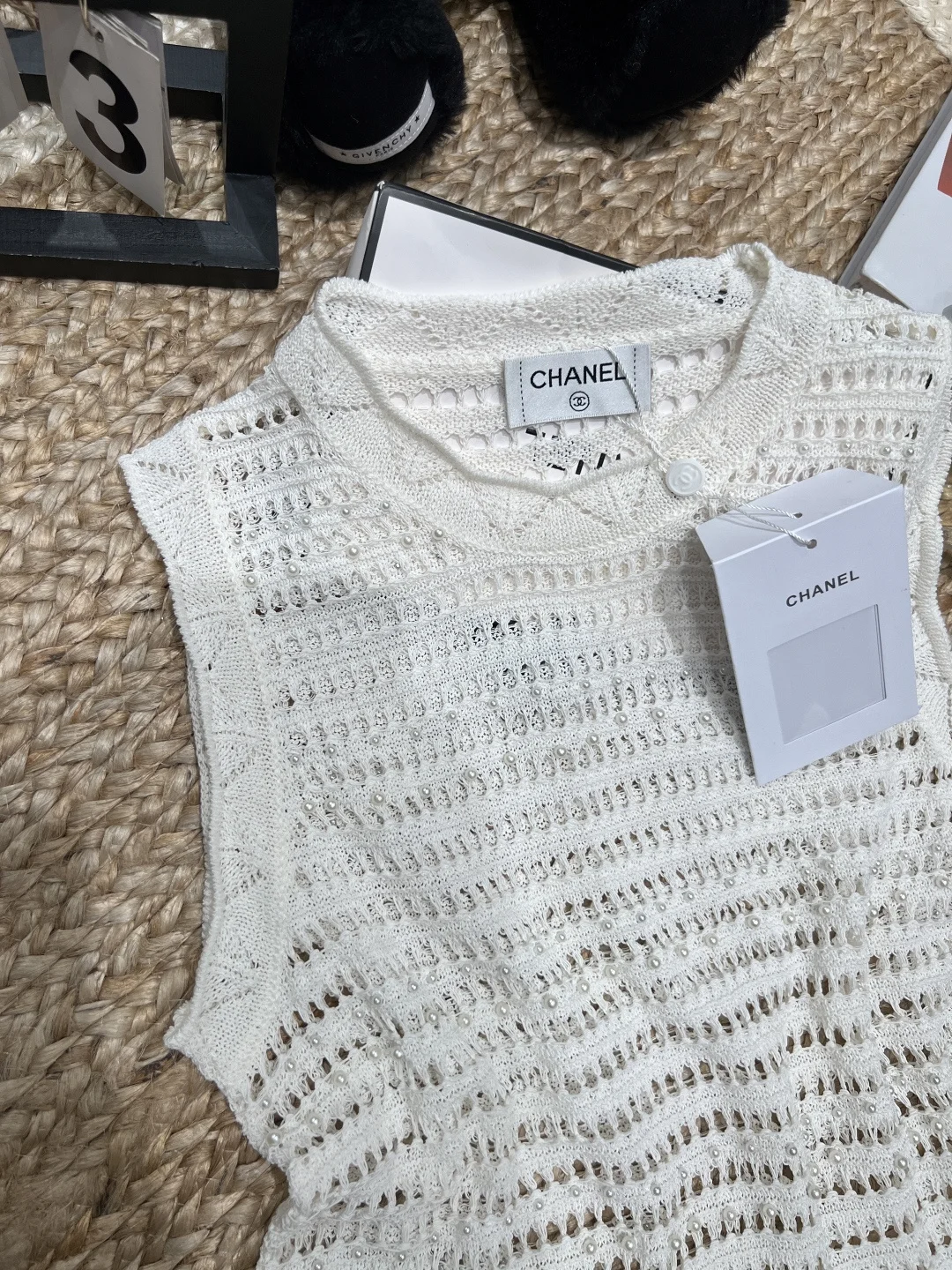 CHANEL Vests Beaded Knit S-M-L B20202608042544 - Image 2