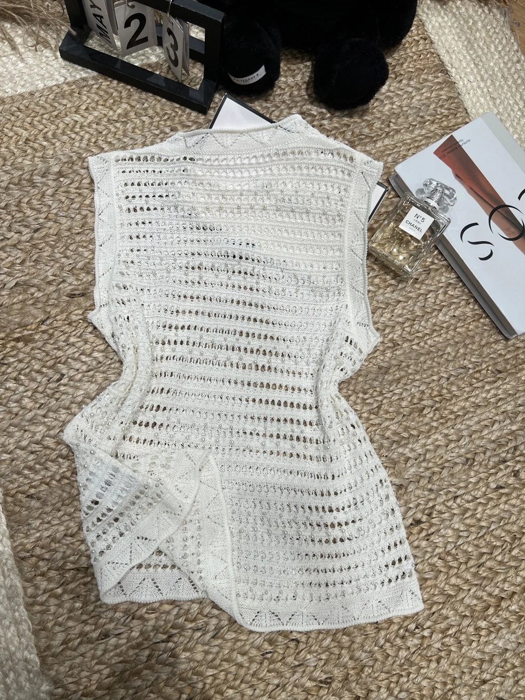 CHANEL Vests Beaded Knit S-M-L B20202608042544 - Image 4