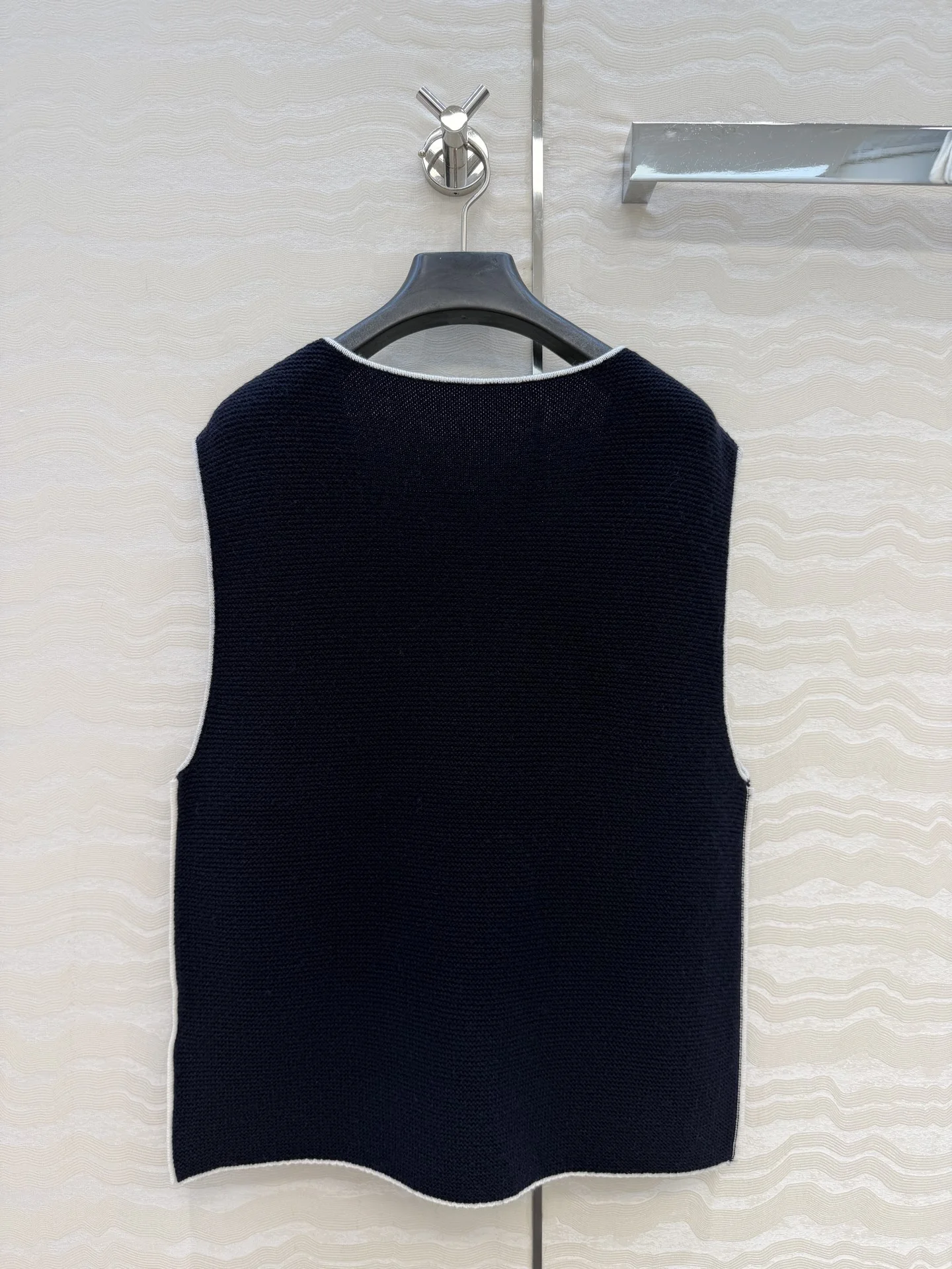 CHANEL Vests Cashmere 36-40 B85202608041717 - Image 9