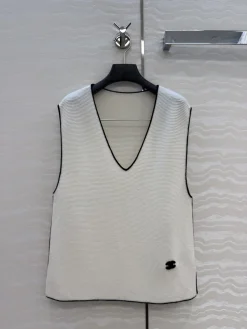 CHANEL Vests Cashmere 36-40 B85202608041718
