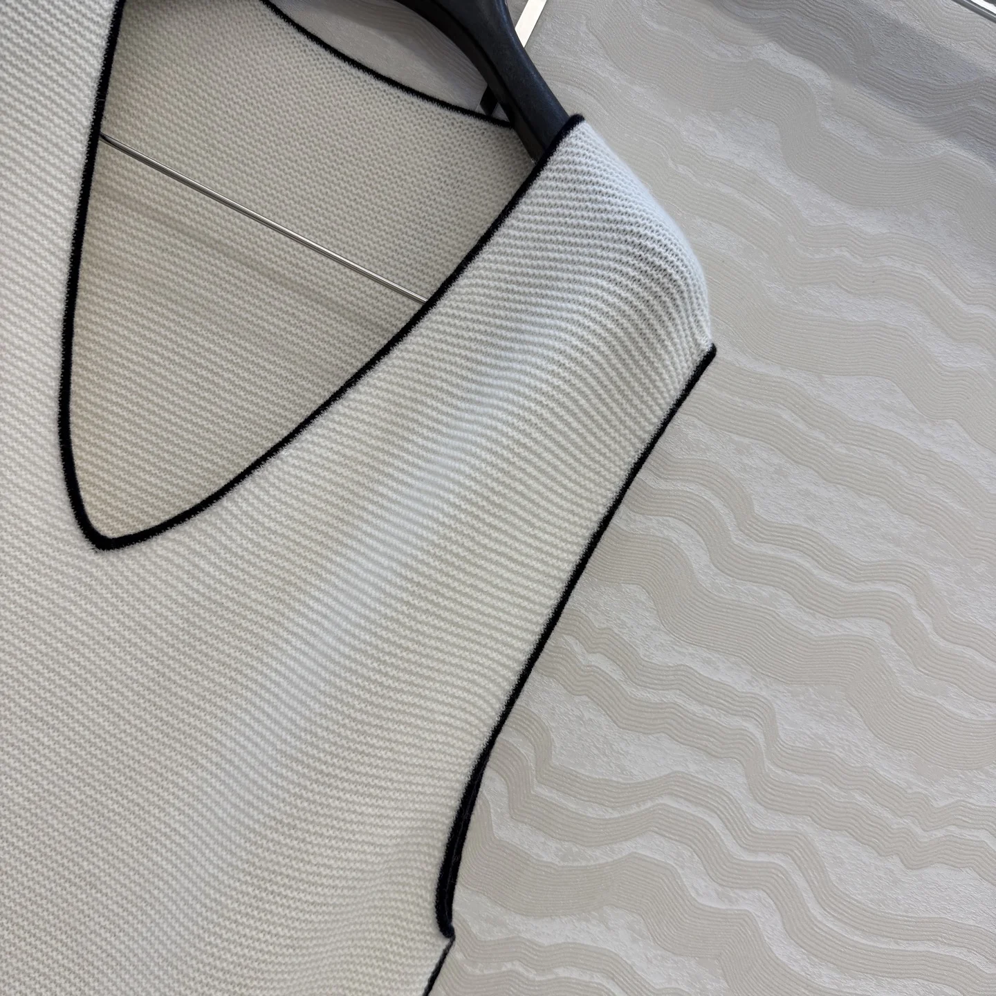 CHANEL Vests Cashmere 36-40 B85202608041718 - Image 3