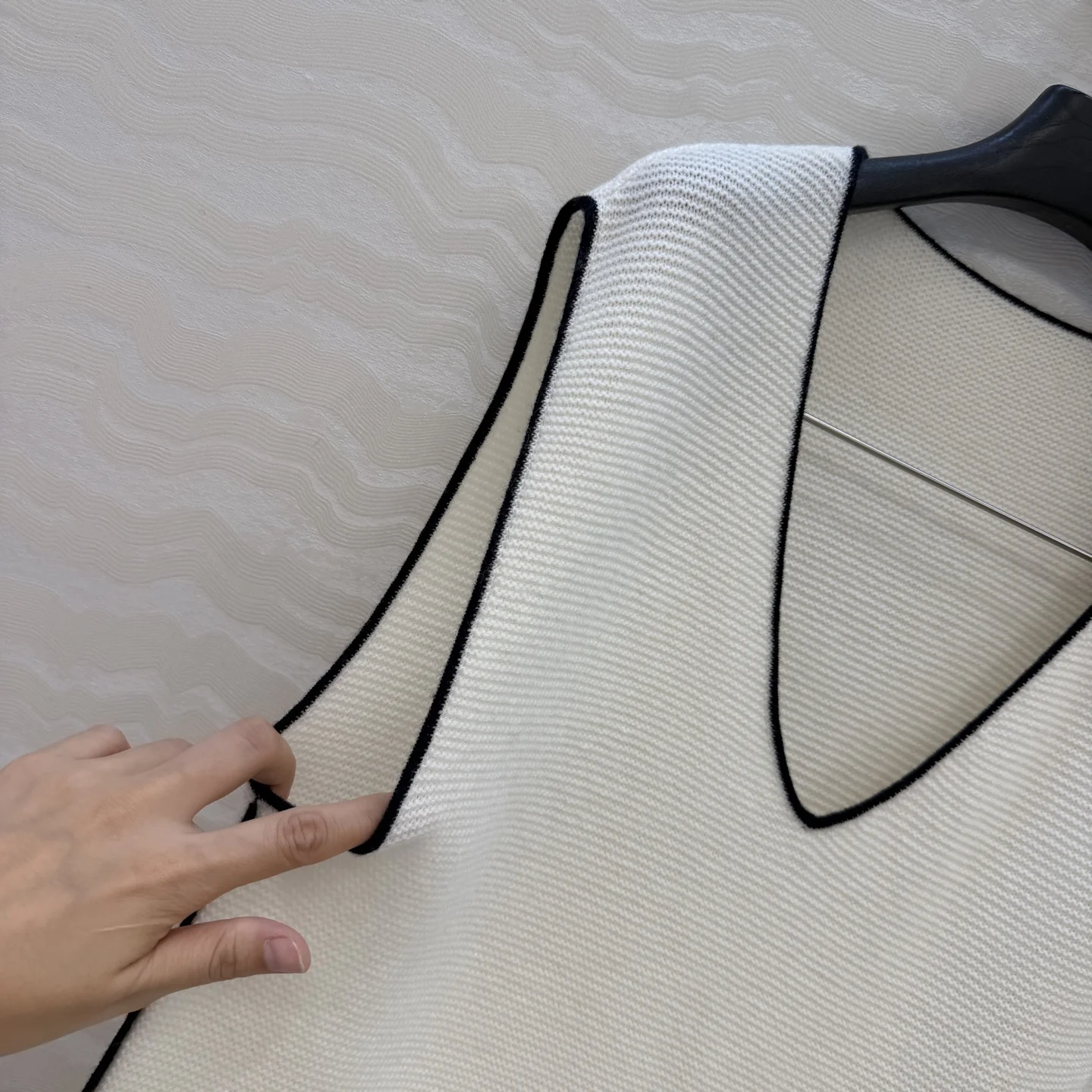 CHANEL Vests Cashmere 36-40 B85202608041718 - Image 5