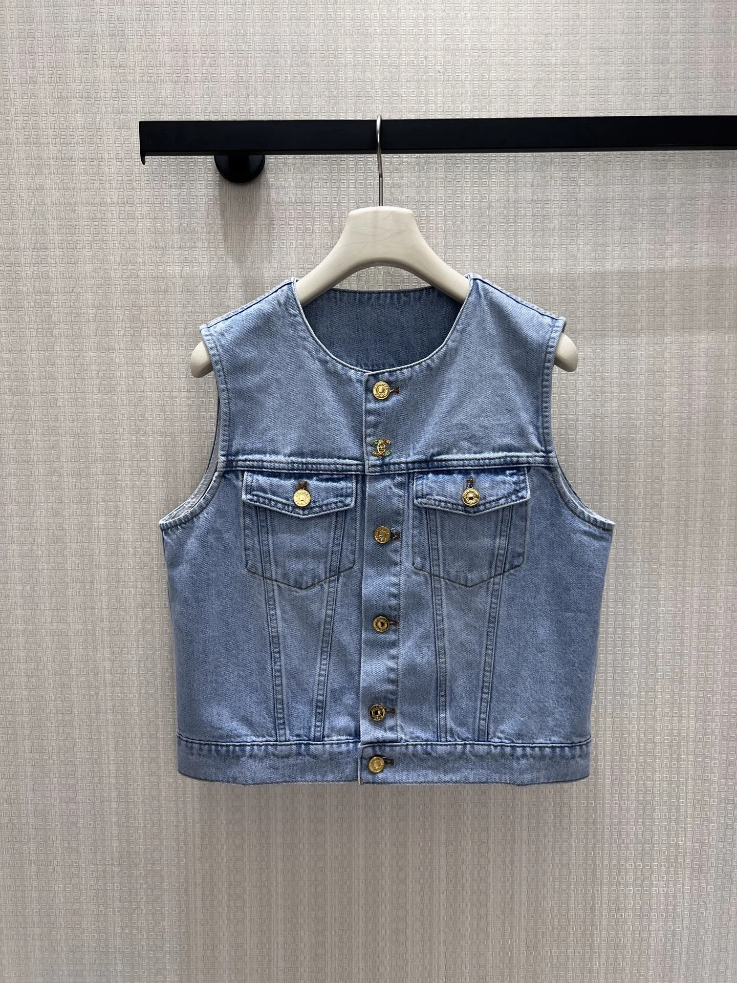 CHANEL Vests Denim 36-40 C05202608041572