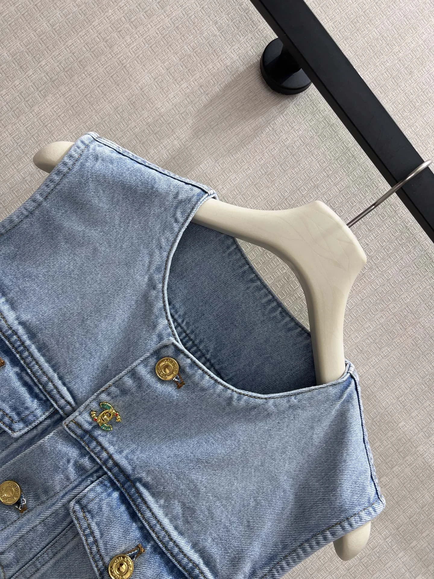 CHANEL Vests Denim 36-40 C05202608041572 - Image 4
