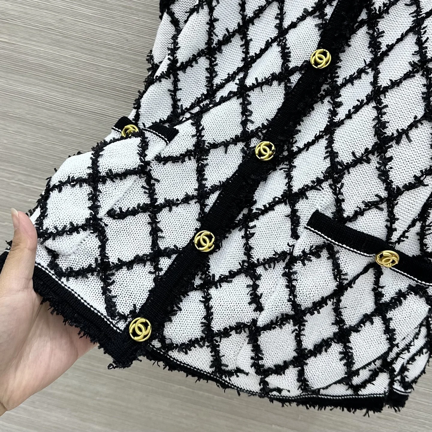 CHANEL Vests S B55202608041101 - Image 7