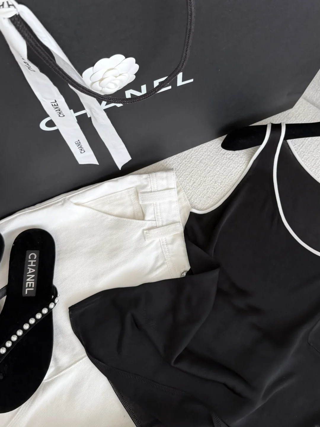 CHANEL Vests S-L C15202608042678 - Image 3