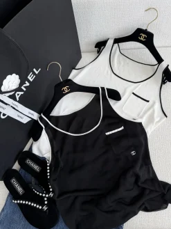 CHANEL Vests S-L C15202608042679