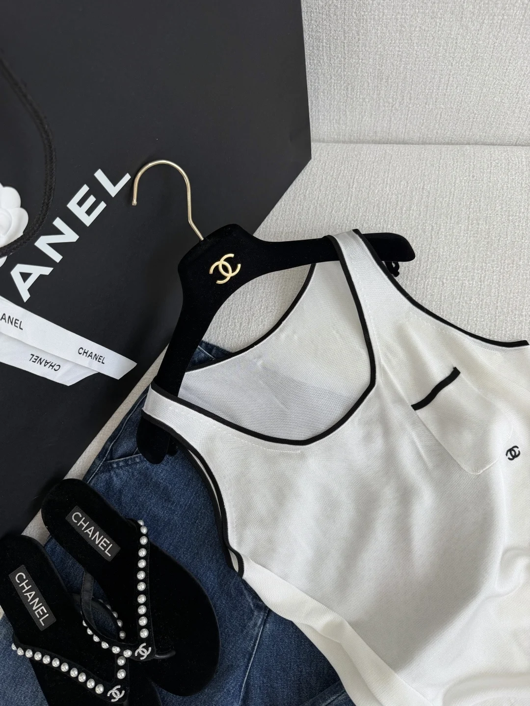 CHANEL Vests S-L C15202608042679 - Image 3