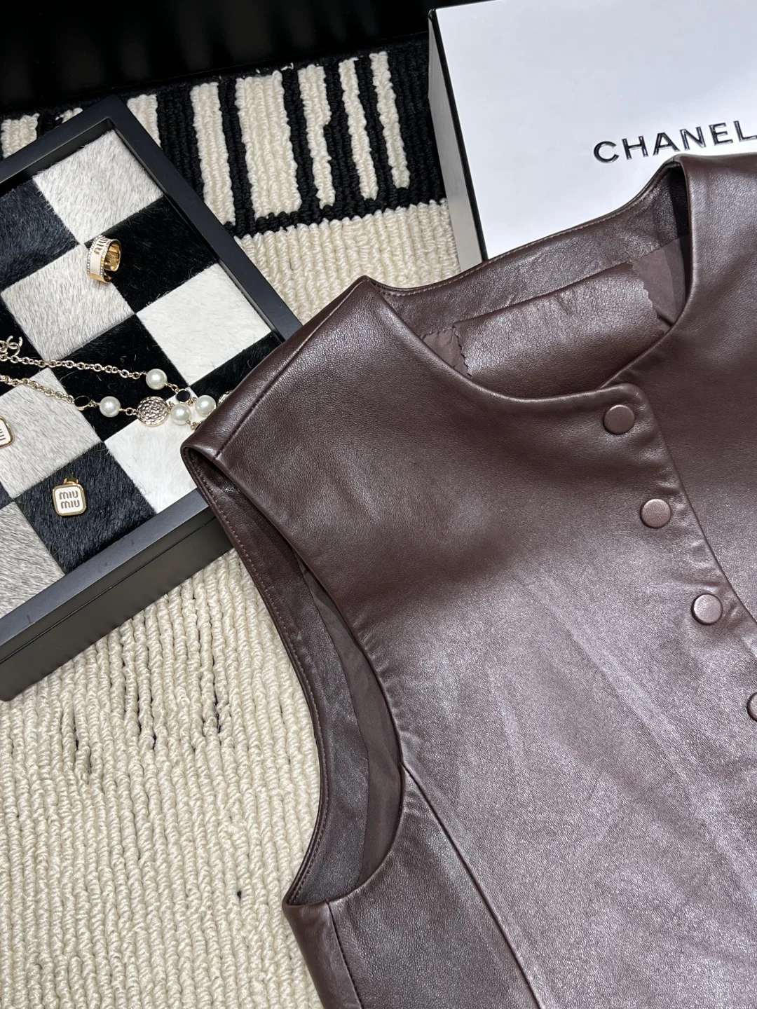 CHANEL Vests Sheep Leather S-XL D35202608041401 - Image 3