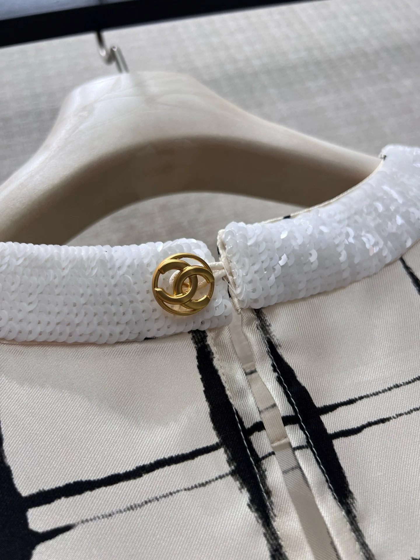 CHANEL Vests Silk 36-40 D65202608042231 - Image 5
