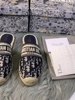 DIOR Espadrilles Embroidered Canvas EU35-40 B00202608030905