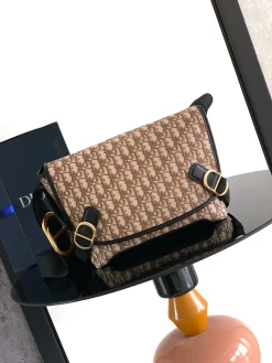 DIOR Messenger Bags Oblique Canvas (Brown-Black) 27X23X13CM E50202608060172