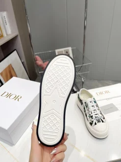 Alternative view of DIOR Sneakers Fabric and Leather EU35-41 B60202608030915
