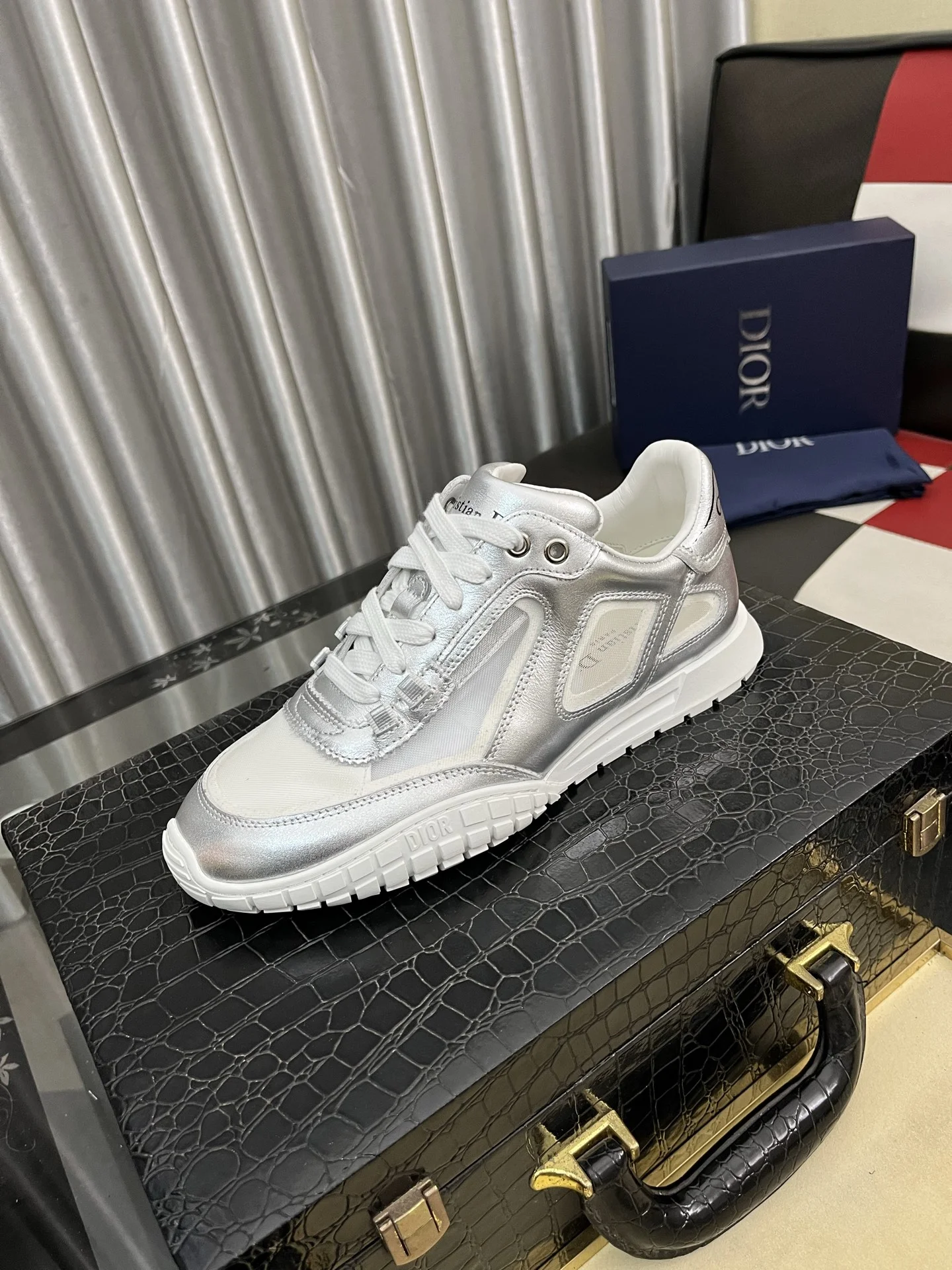 DIOR Sneakers Mesh Leather EU38-44 B40202608030146