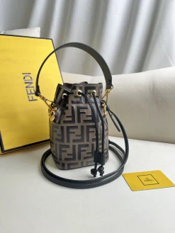 FENDI Bucket Bags Calfskin Leather (Brown-Black) 12X10X18CM D80202608080049
