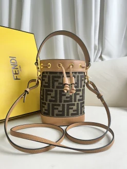 FENDI Bucket Bags Calfskin Leather (Brown-Tan) 12X10X18CM D80202608080047