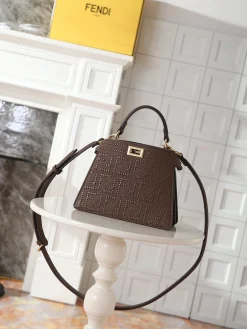 FENDI Shoulder Bags Calfskin Leather (Brown-Gold) 20X11X15CM H30202608080117