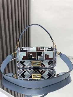 FENDI Shoulder Bags Canvas (Blue-Brown) 27X6X14CM D80202608080187
