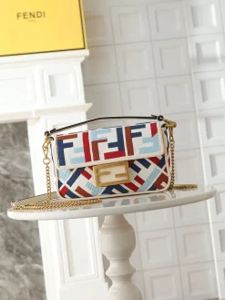 FENDI Shoulder Bags Canvas (White-Blue-Red-Brown-Gold) 13X5X20CM D80202608080139