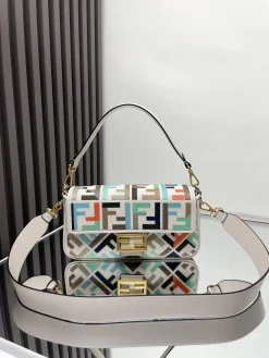 FENDI Shoulder Bags Canvas (White-Multi) 27X6X14 CM D80202608080190
