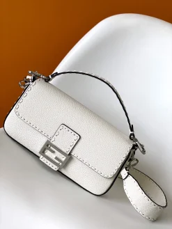 FENDI Shoulder Bags Caviar Leather (White-Silver) 27X6X15CM F60202608080160