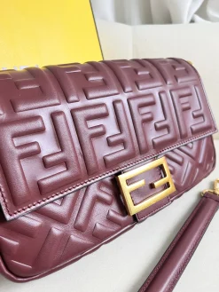 Alternative view of FENDI Shoulder Bags Lamb Leather (Burgundy-Gold) 27X15X6CM E60202608080215