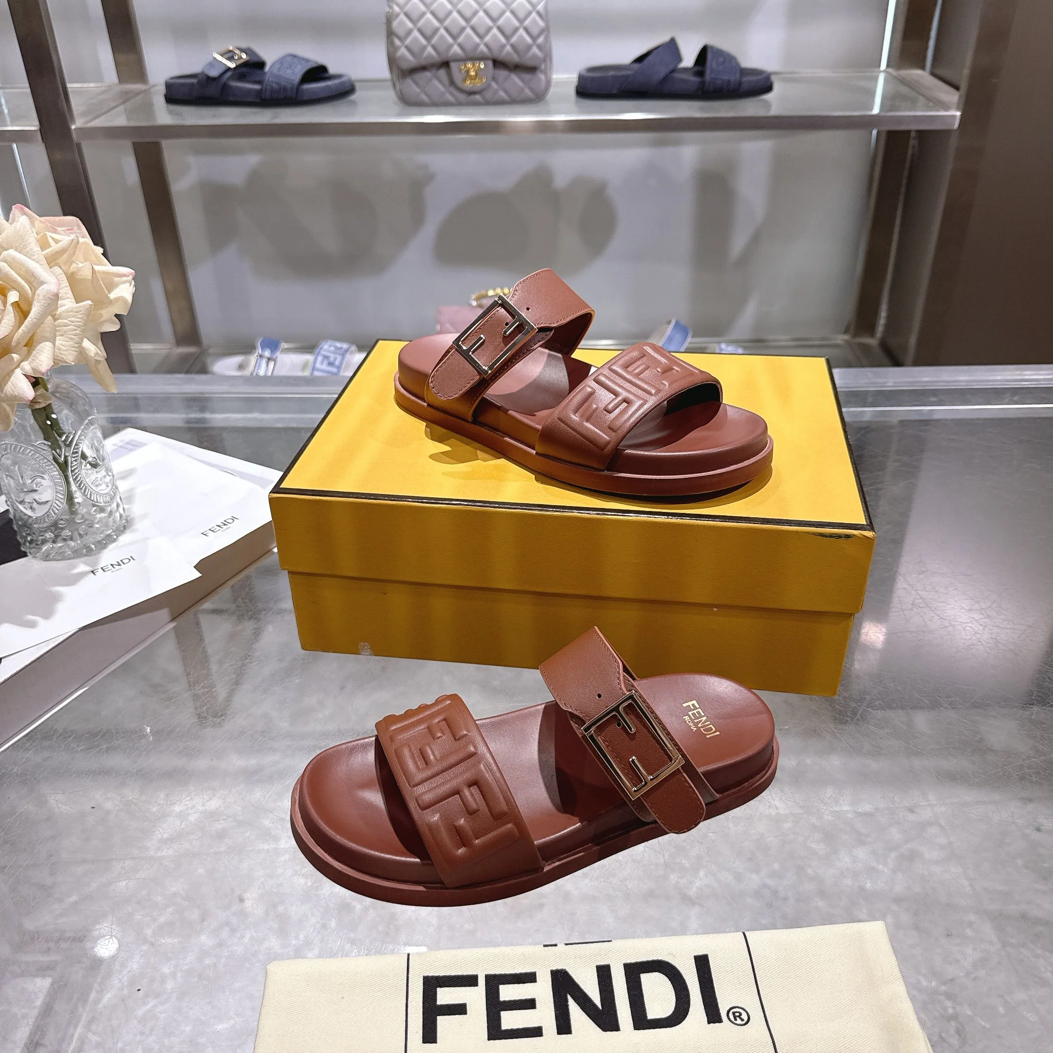 FENDI Slides Leather EU35-45 B30202608030041 - Image 6