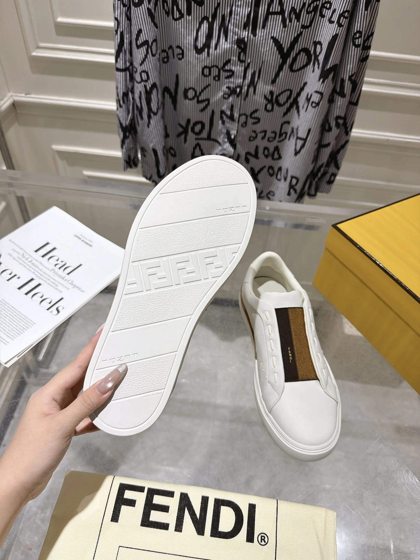 FENDI Sneakers Leather & TPU EU39-45 C20202608030645 - Image 8