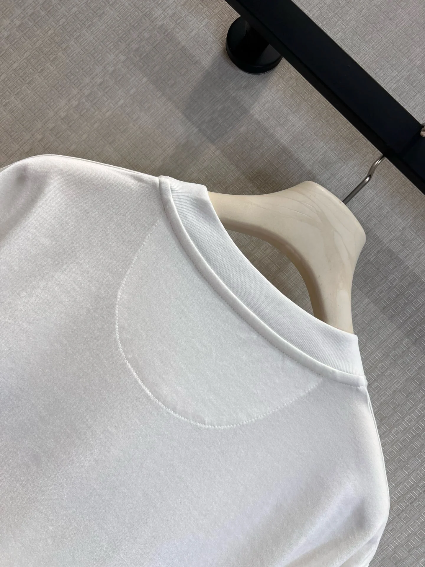FENDI T-shirts Combed Cotton S_M_L A95202608040791 - Image 4