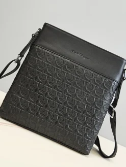 FERRAGAMO Crossbody Bags Calfskin Leather (Black) 26X27X6 G80202608100100