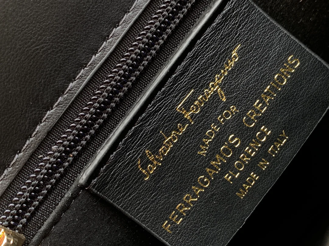 FERRAGAMO Shoulder Bags Box Leather (Black-Gold) 20X18X10 A05008100132 - Image 5