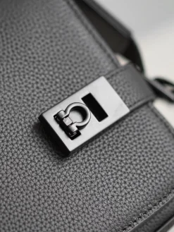 Alternative view of FERRAGAMO Trend Bags Grained Leather (Gray-Black) 27X18X6CM G80202608100101