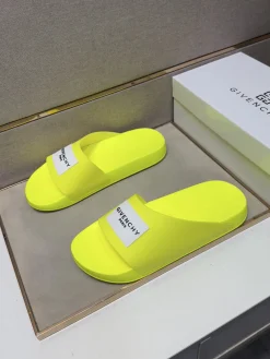 Alternative view of GIVENCHY Slides Mixed Materials EU38-46 A20202608030505