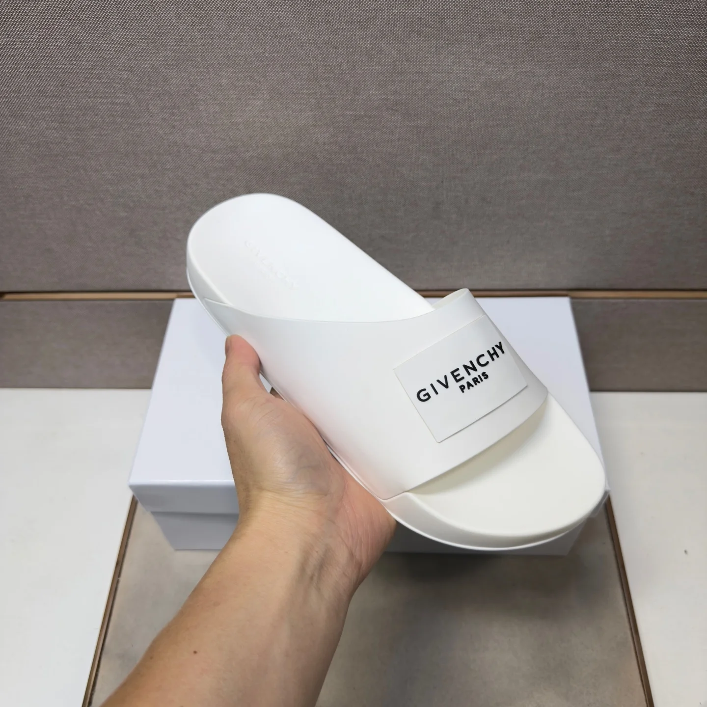 GIVENCHY Slides Multi-material EU38-46 A20202608030501 - Image 6