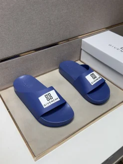 GIVENCHY Slides Multi-material EU38-46 A20202608030510