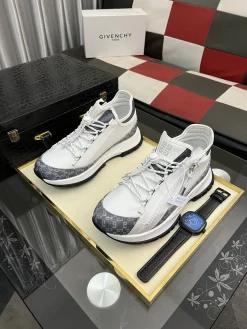 Alternative view of GIVENCHY Sneakers Leather Rubber EU38-44 B80202608030154