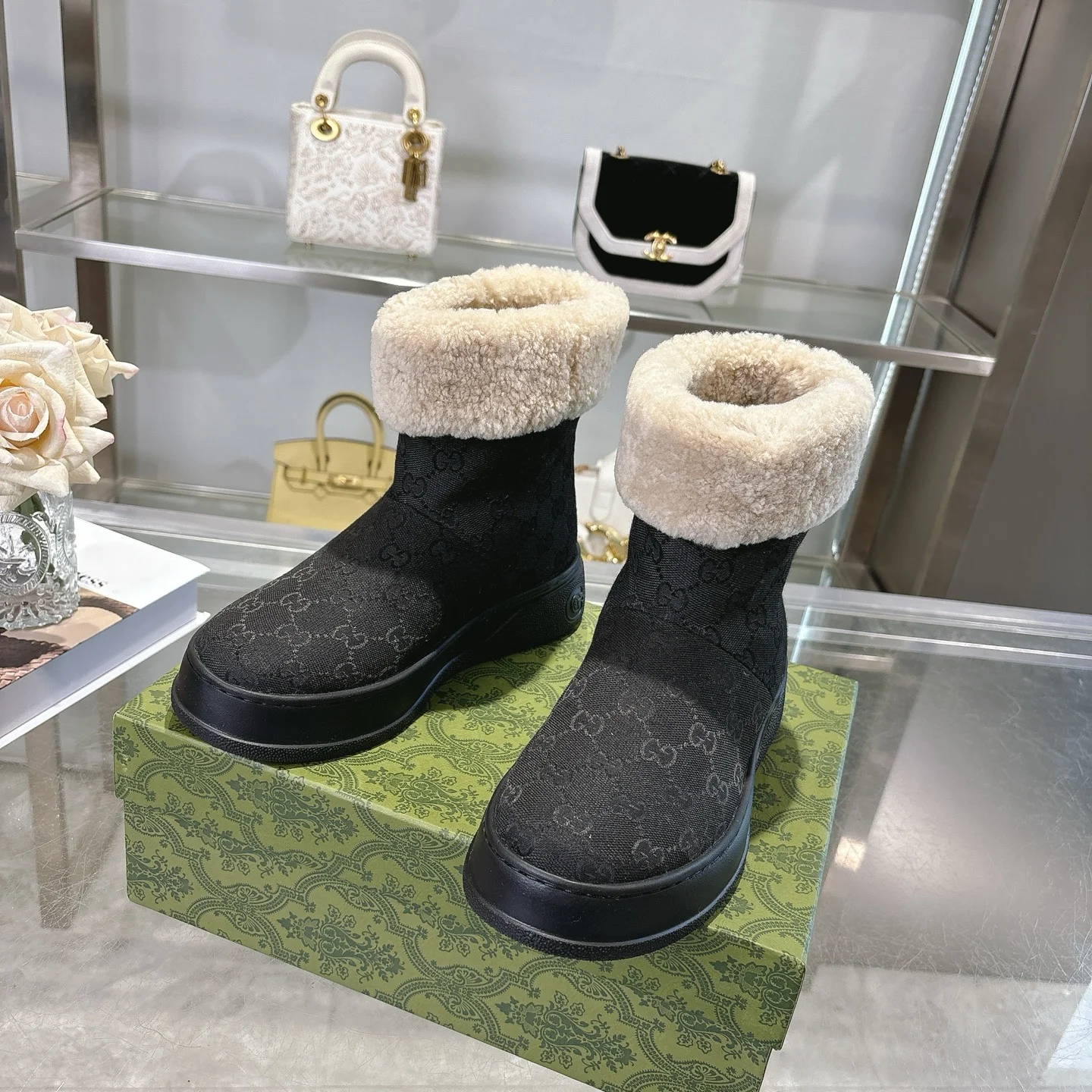 GUCCI Booties Suede EU36-42 C10202608030022