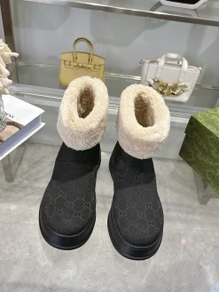 Alternative view of GUCCI Booties Suede EU36-42 C10202608030022