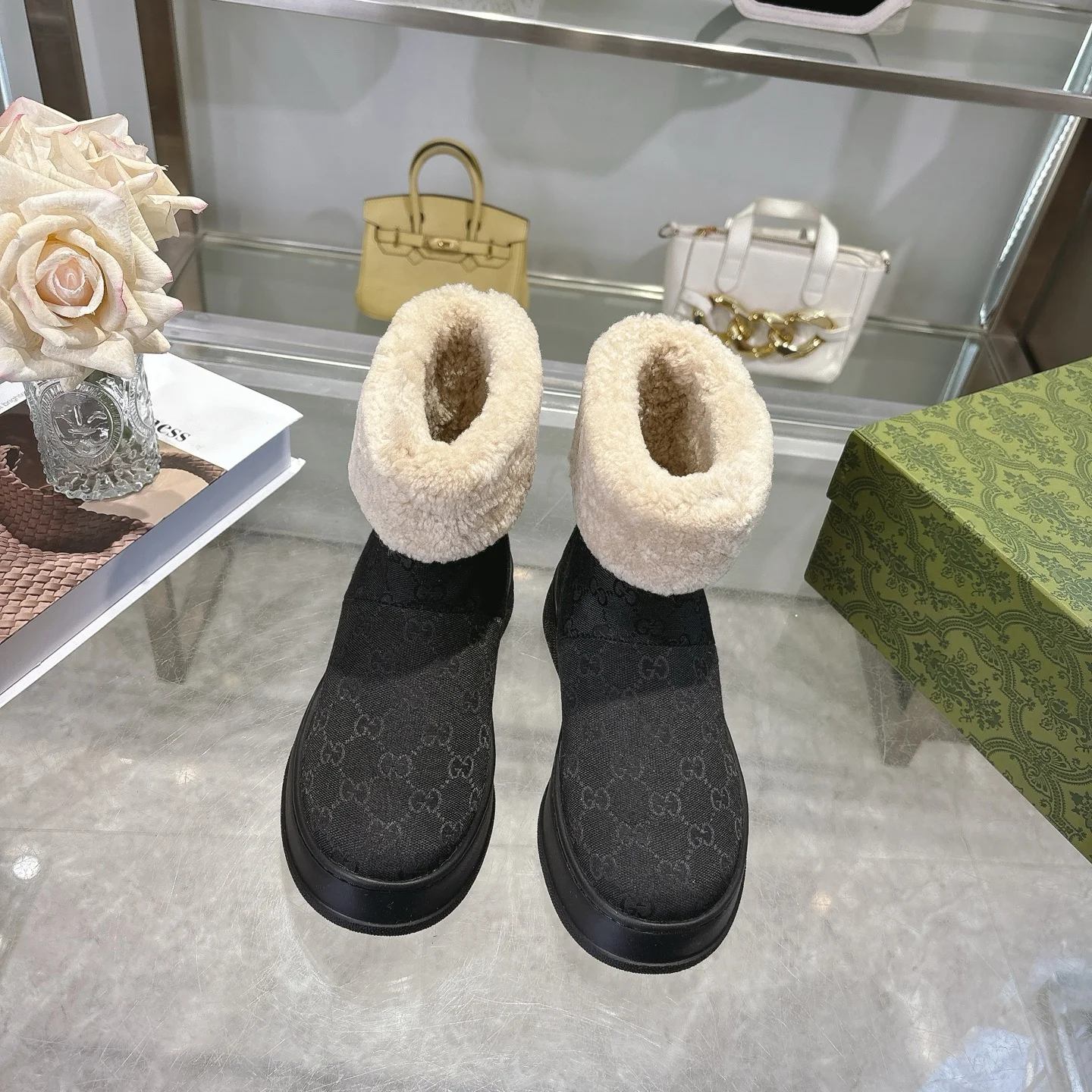 GUCCI Booties Suede EU36-42 C10202608030022 - Image 2