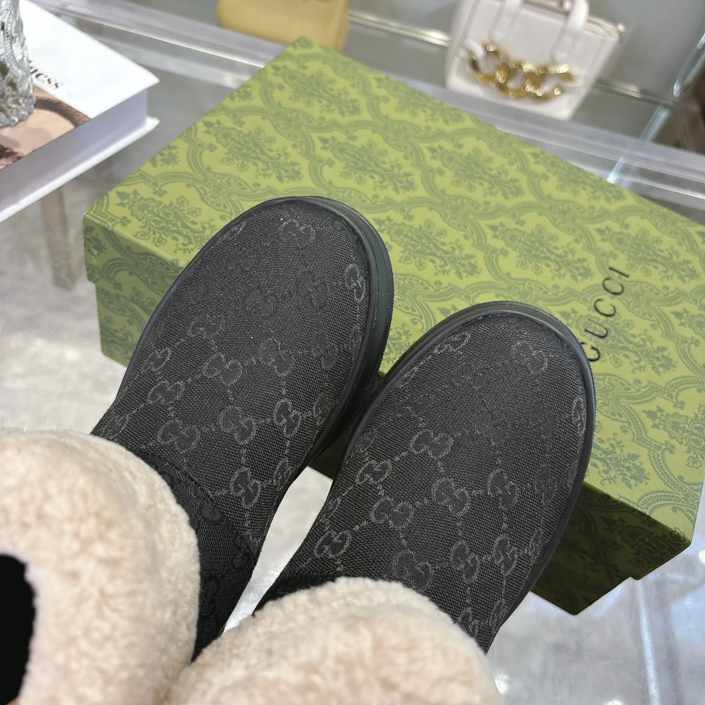 GUCCI Booties Suede EU36-42 C10202608030022 - Image 7