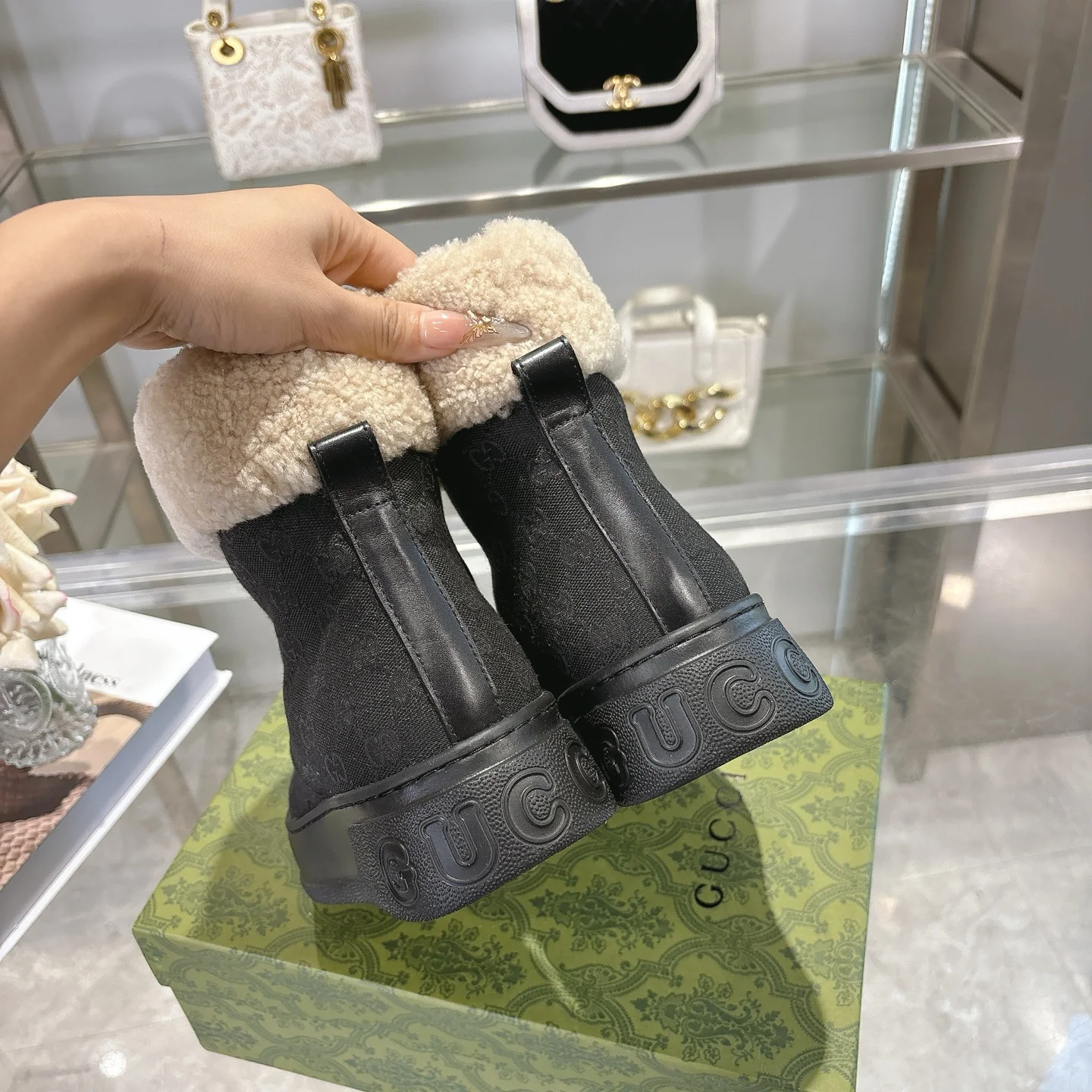 GUCCI Booties Suede EU36-42 C10202608030022 - Image 8