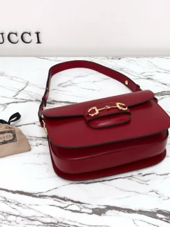Alternative view of GUCCI Crossbody Bags Leather (Red-Gold) 25x18x8 cm E80202608060179