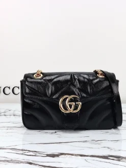 GUCCI Crossbody Bags Patent Leather (Black-Gold) 26x15x7 cm D60202608060321