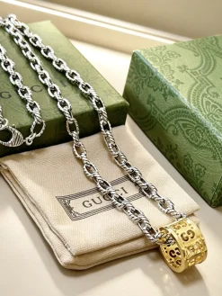 GUCCI Necklaces One Size A25202608050237