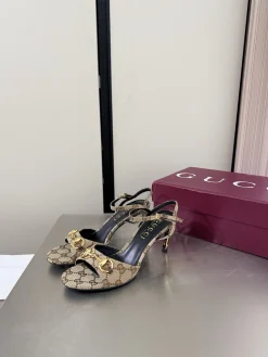 GUCCI Sandals Patent Calf Leather EU35-42 B90202608032745